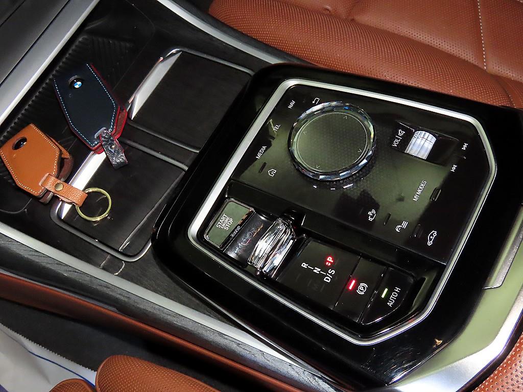 BMW 7 Series - Vista 12