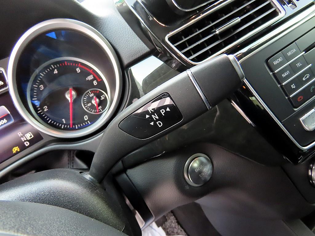 Mercedes Benz GLE Class - Vista 10