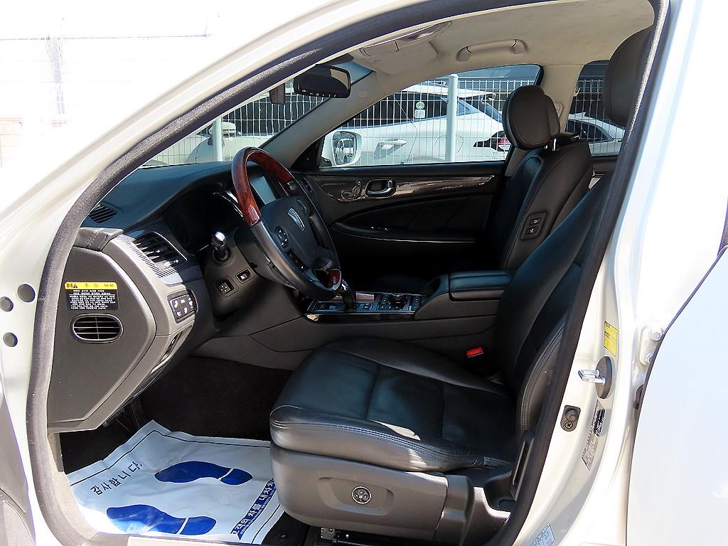 HYUNDAI Equus - Vista 5