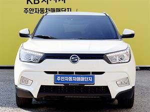 Ssangyong Tivoli - Vista 2