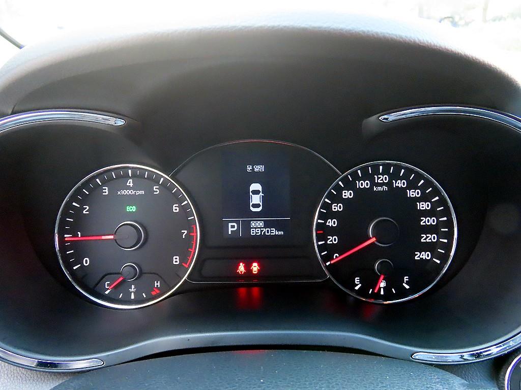 KIA K3 - Vista 9
