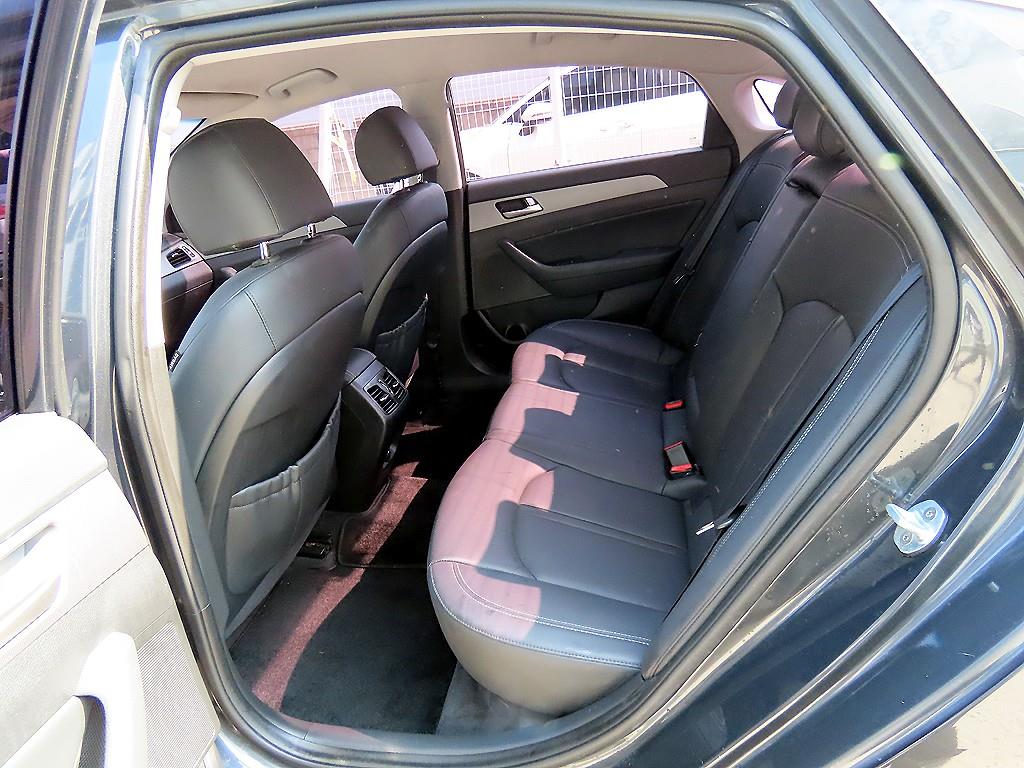 HYUNDAI Sonata - Vista 6