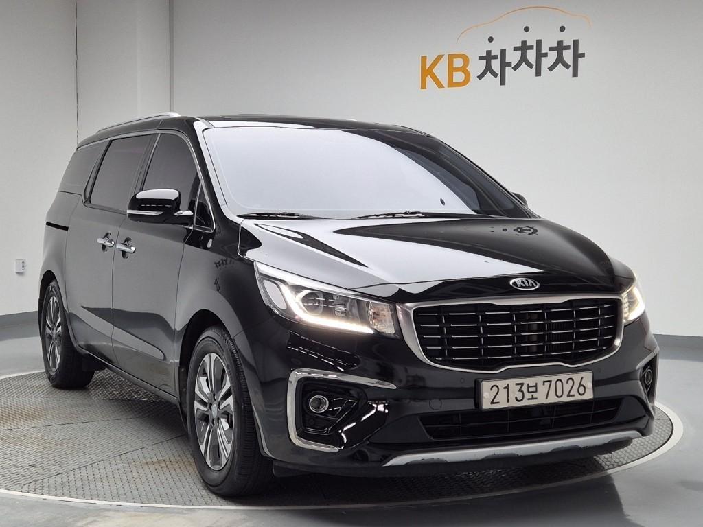 KIA Carnival - Vista 4