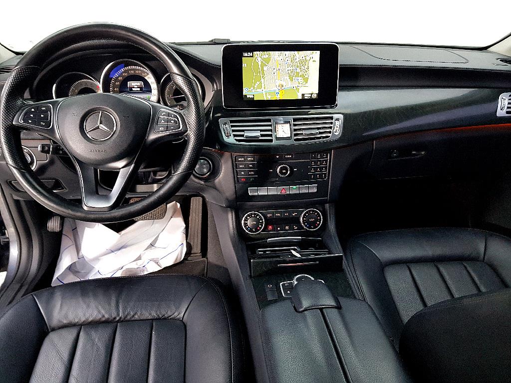 Mercedes Benz CLS Class - Vista 5