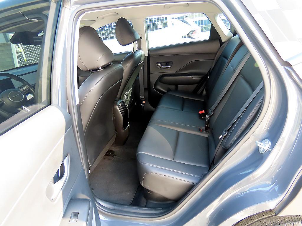 HYUNDAI Kona - Vista 6