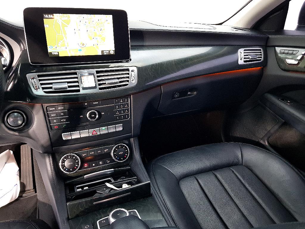 Mercedes Benz CLS Class - Vista 9