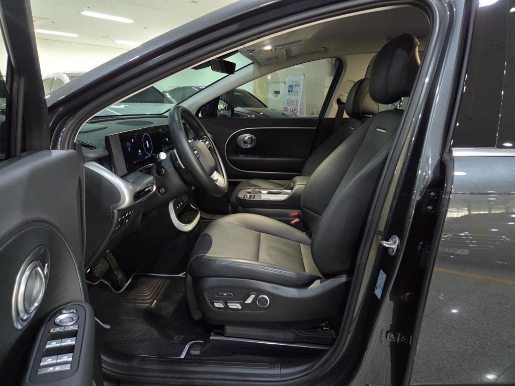 HYUNDAI IONIQ 9 - Vista 6