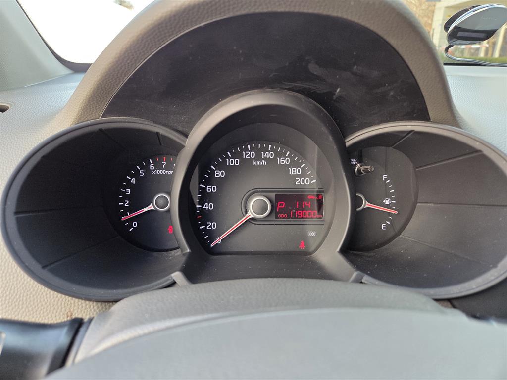 KIA Morning - Vista 9