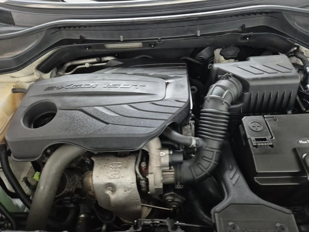 Ssangyong Tivoli - Vista 5