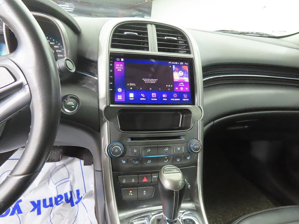 Chevrolet Malibu - Vista 10