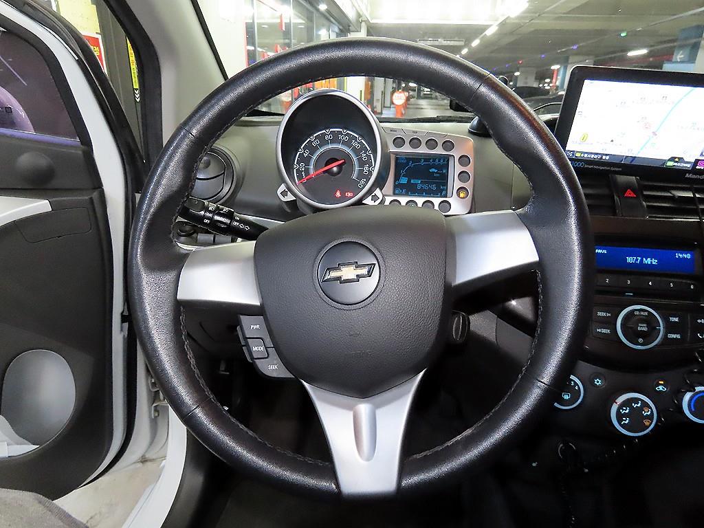 Chevrolet Spark - Vista 8