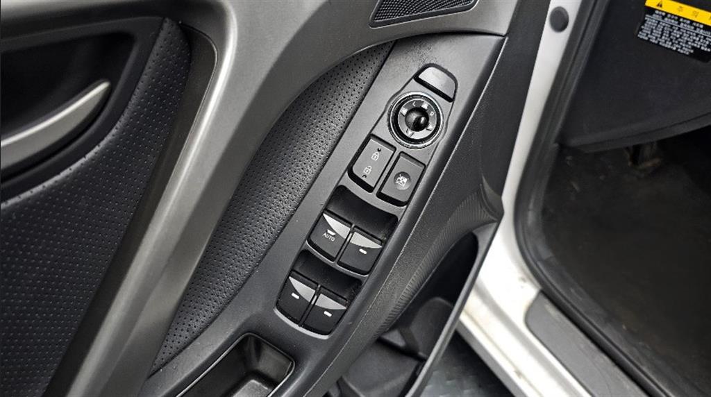 HYUNDAI Avante 2013 Blanco - Importación desde Corea - HF Imports Iquique - Foto 18