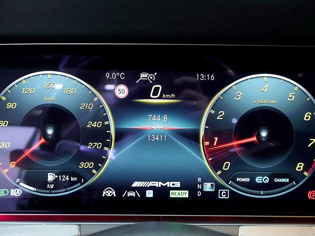 Mercedes Benz E class - Vista 11