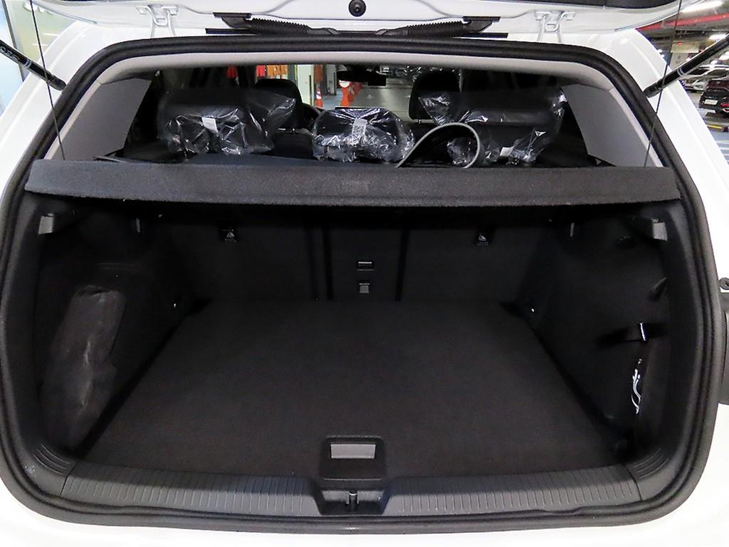 Volkswagen Golf 2025 Blanco - Importación desde Corea - HF Imports Iquique - Foto 18