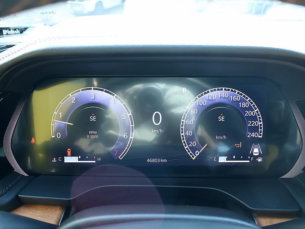 Jeep Cherokee - Vista 11