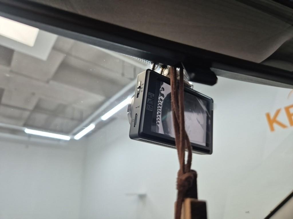 Ssangyong Tivoli 2019 Azul - Importación desde Corea - HF Imports Iquique - Foto 15