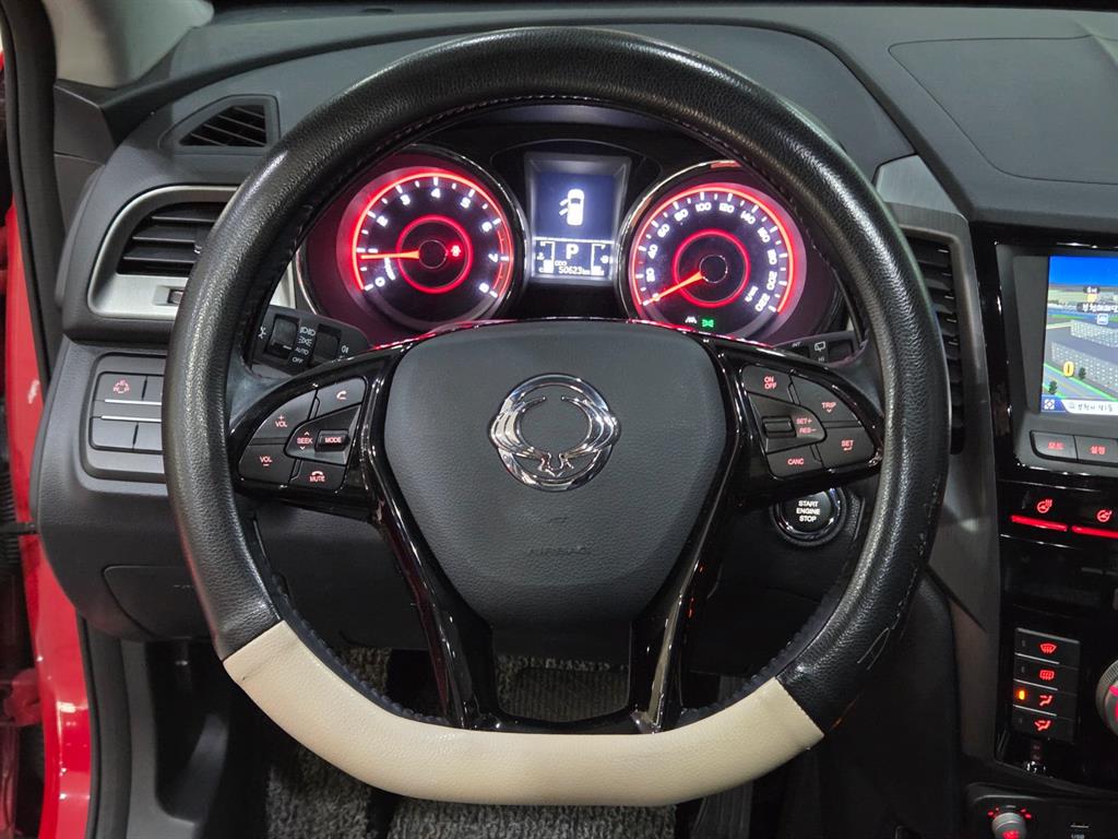 Ssangyong Tivoli - Vista 9