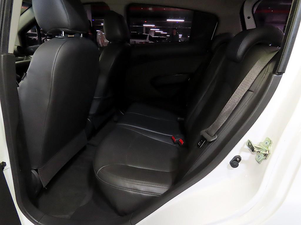 Chevrolet Spark - Vista 7