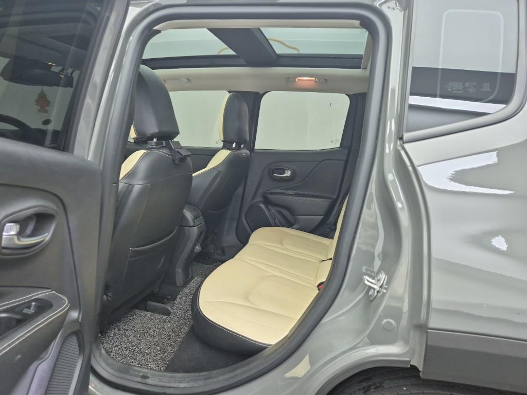 Jeep Renegade - Vista 12