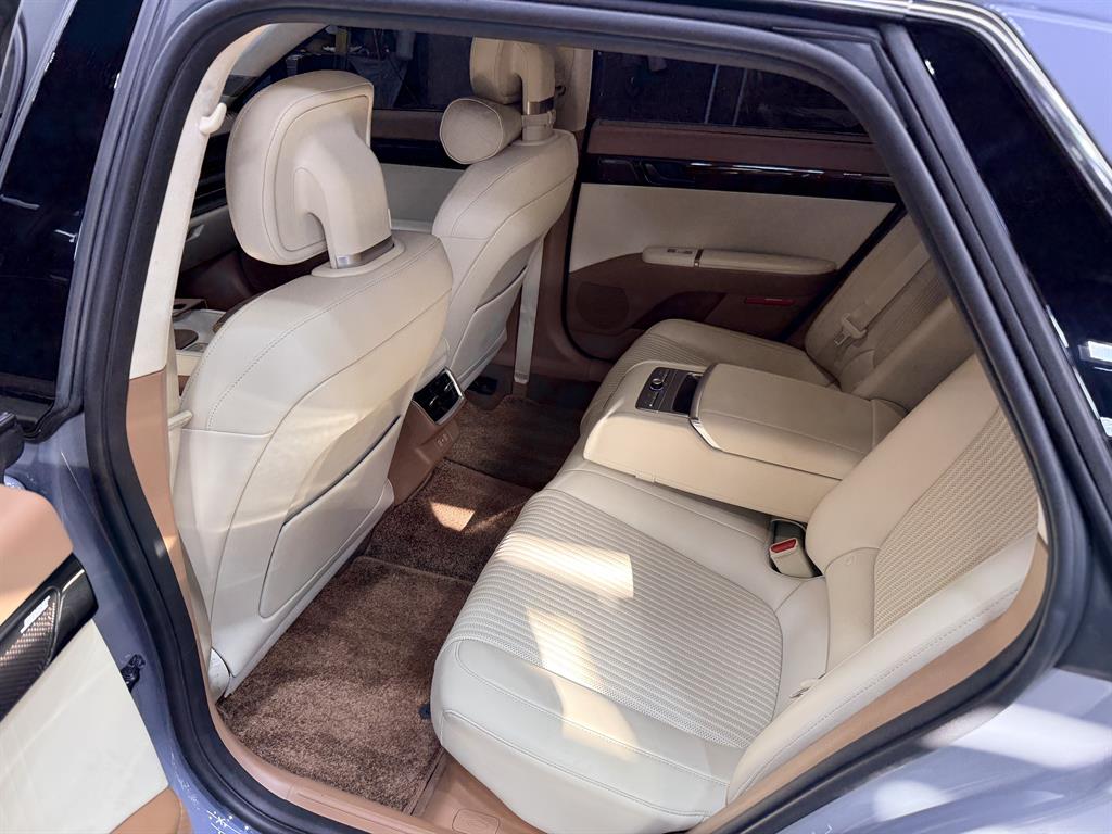 HYUNDAI Grandeur - Vista 8