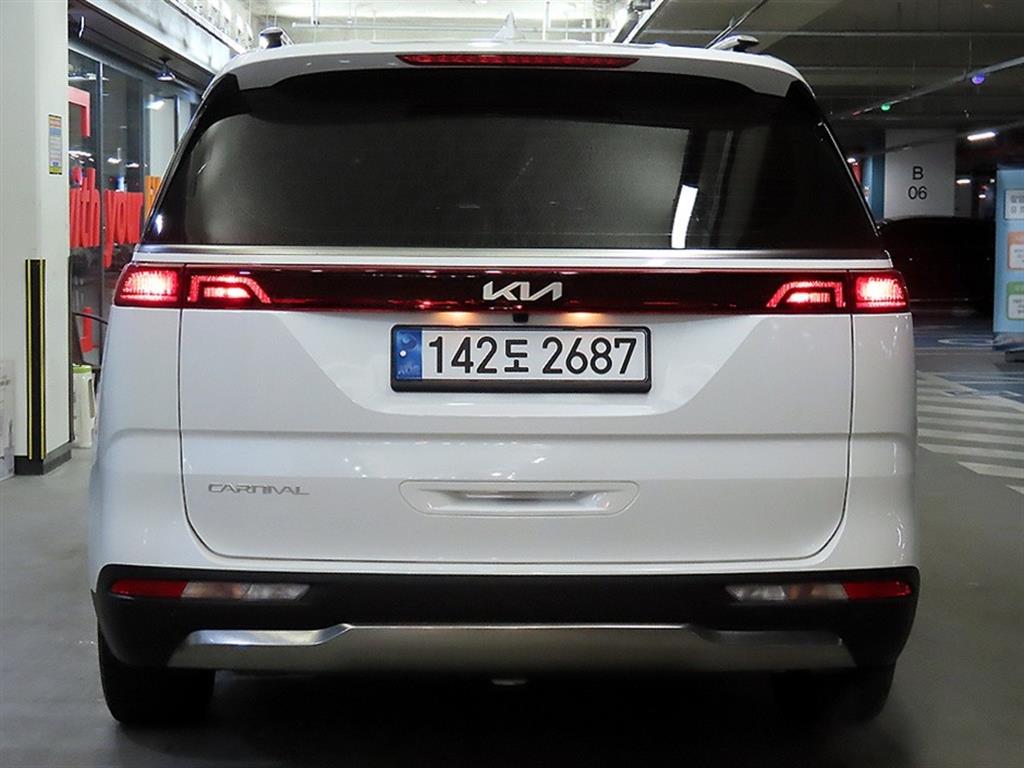 KIA Carnival - Vista 5