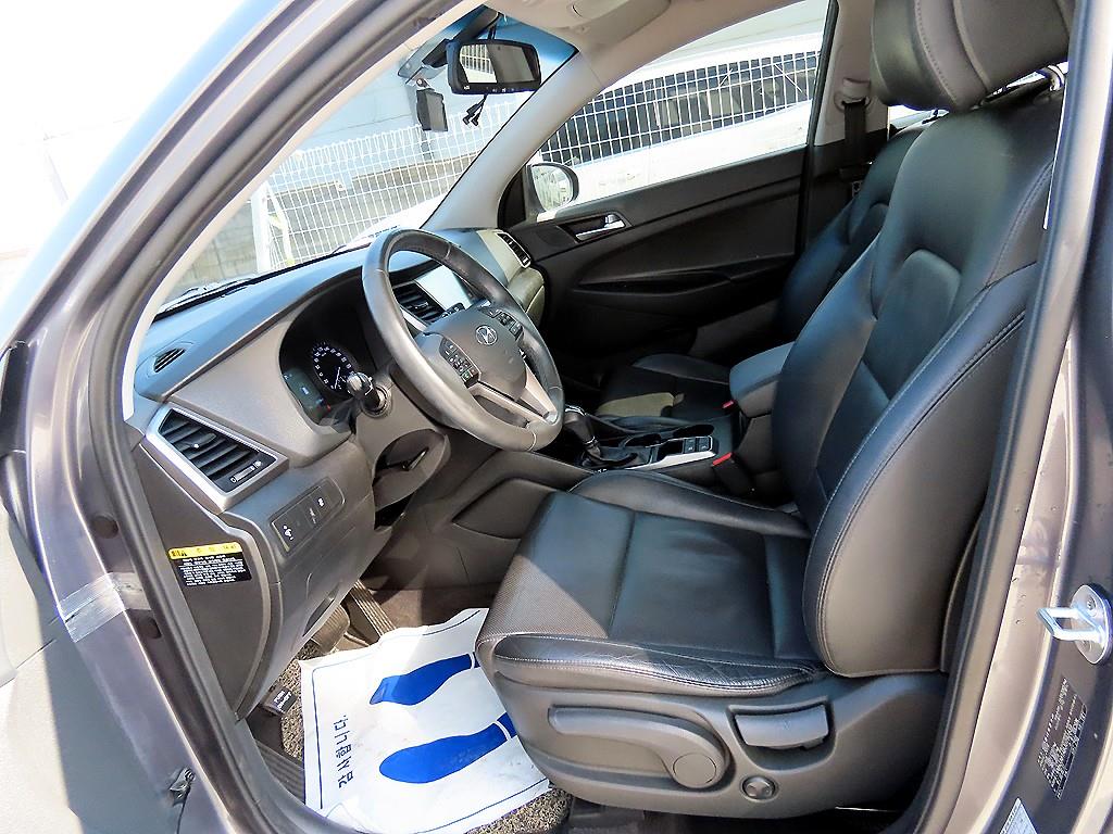 HYUNDAI Tucson - Vista 5