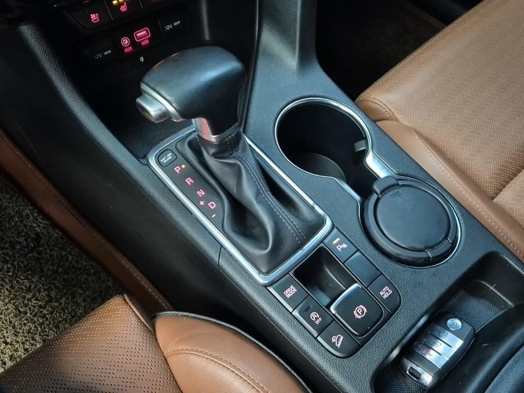 KIA Sportage - Vista 8