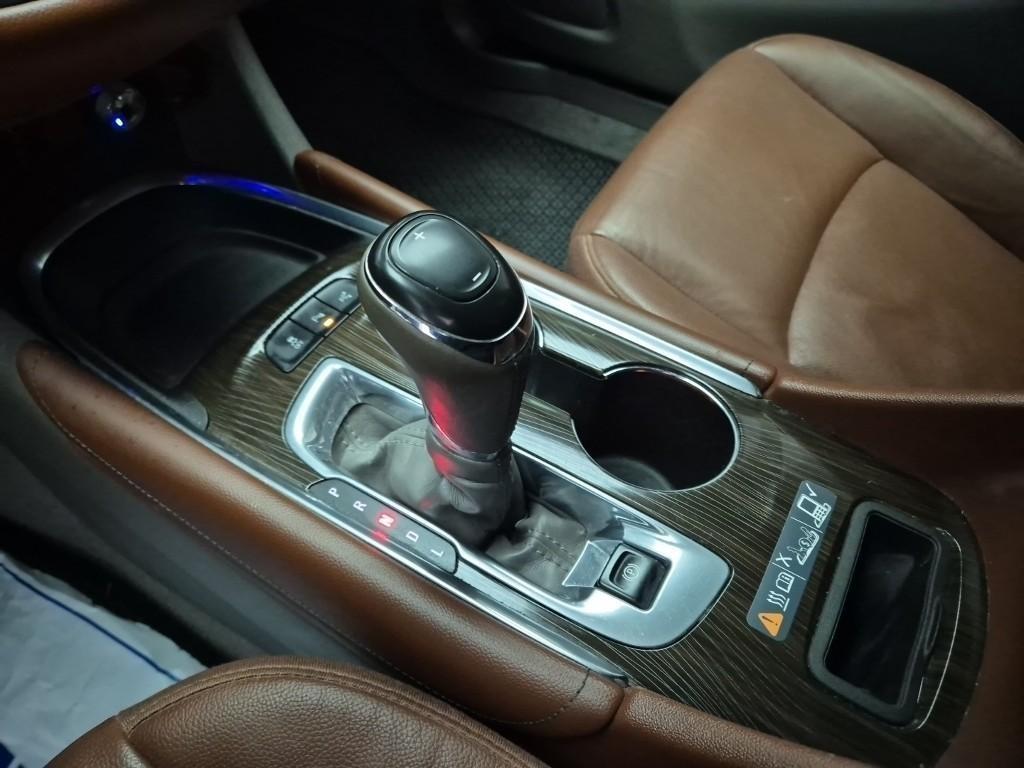 Chevrolet Malibu - Vista 8