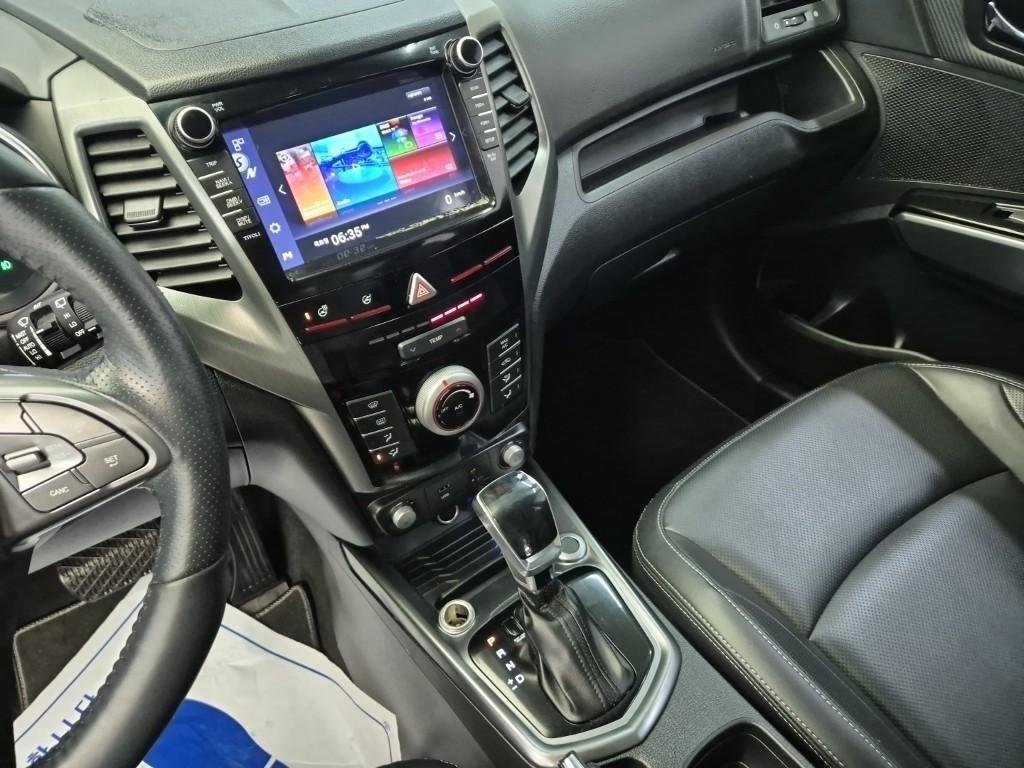 Ssangyong Tivoli - Vista 10