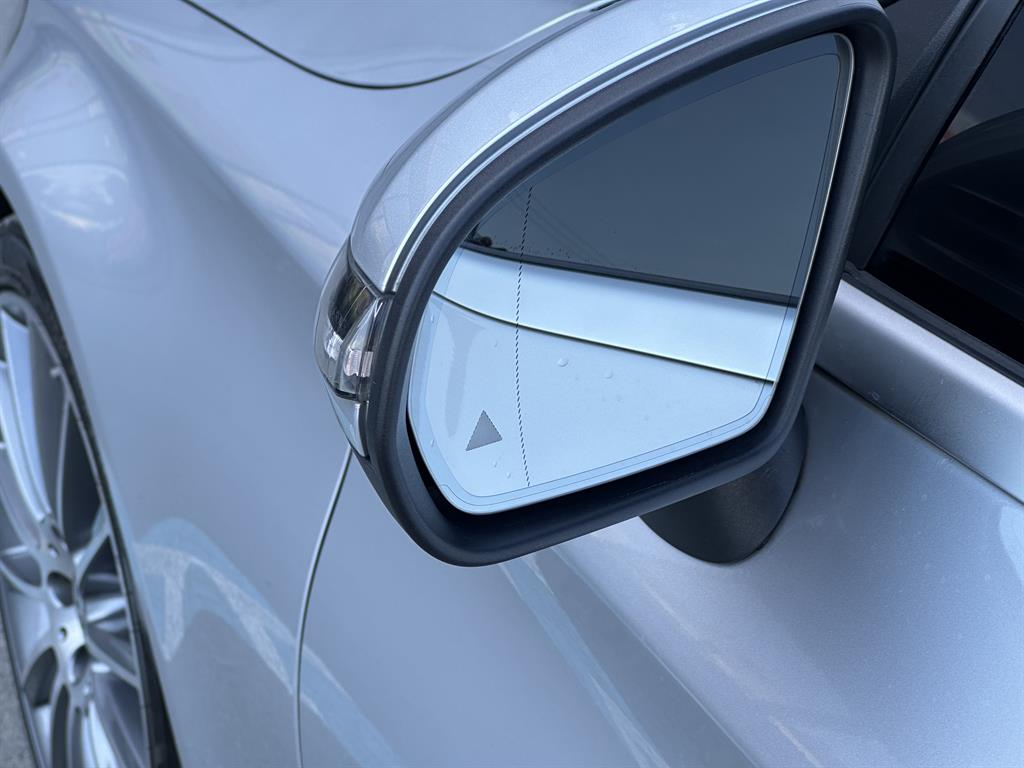 Mercedes Benz C Class - Vista 6