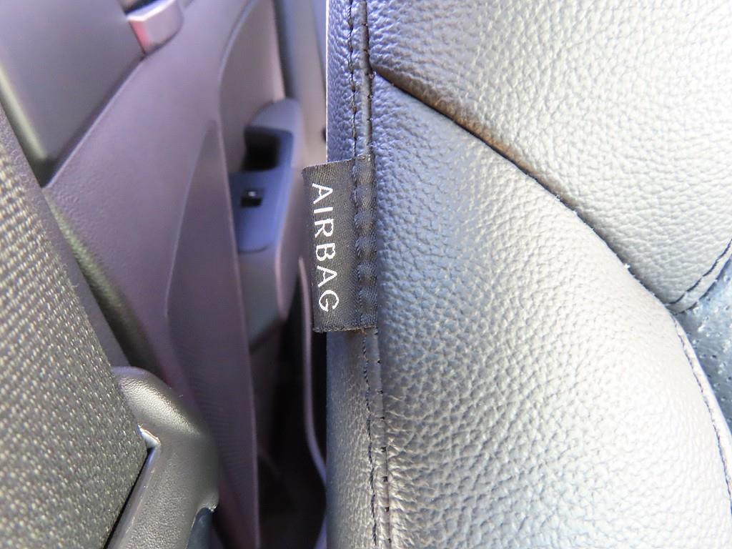 HYUNDAI Avante 2017 Plateado - Importación desde Corea - HF Imports Iquique - Foto 17