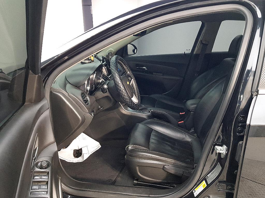 Chevrolet Cruise - Vista 7