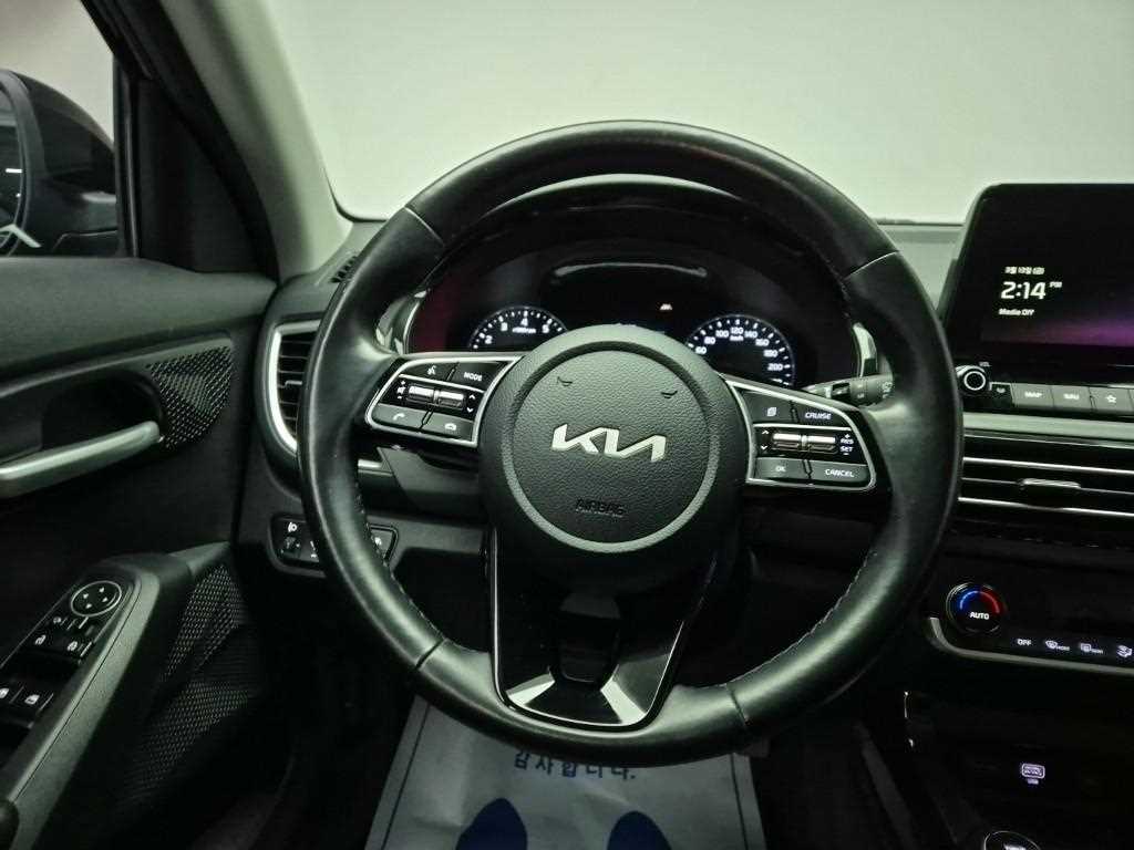 KIA Seltos - Vista 9