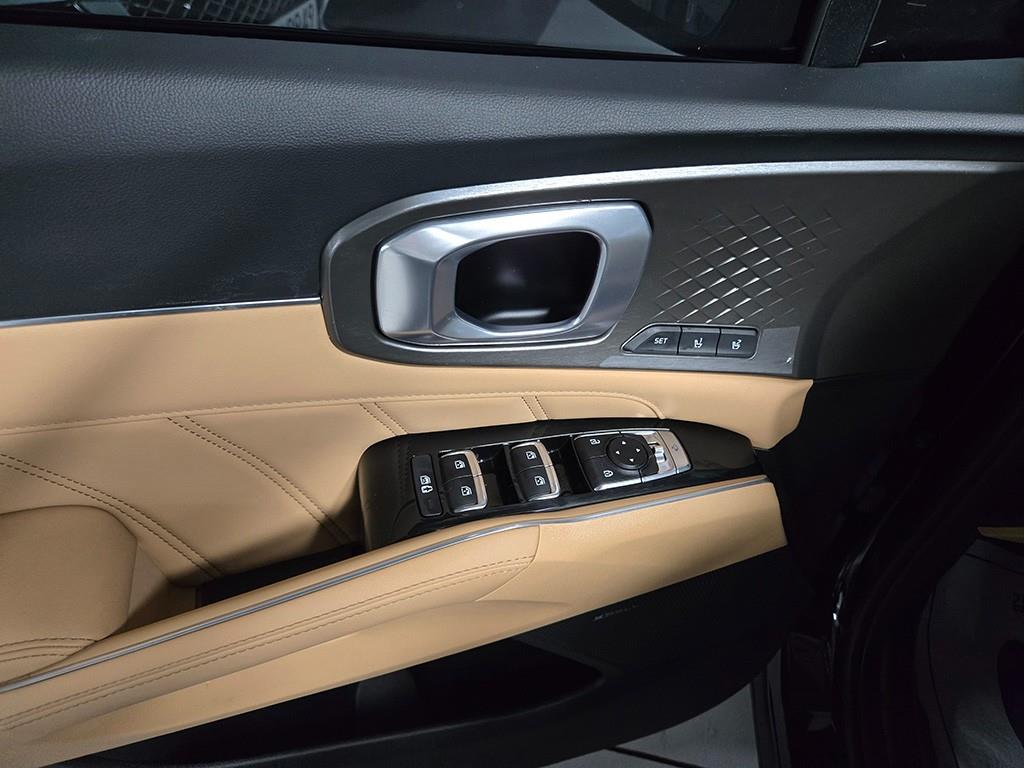 KIA Sorento - Vista 12