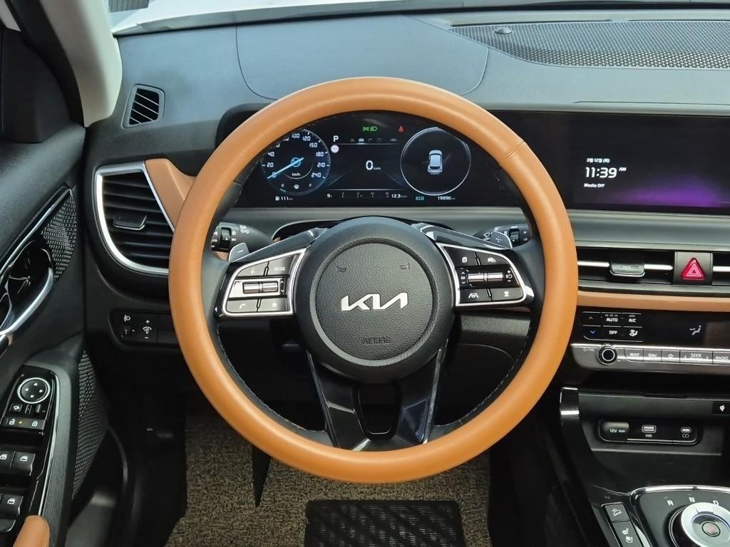 KIA Seltos - Vista 9