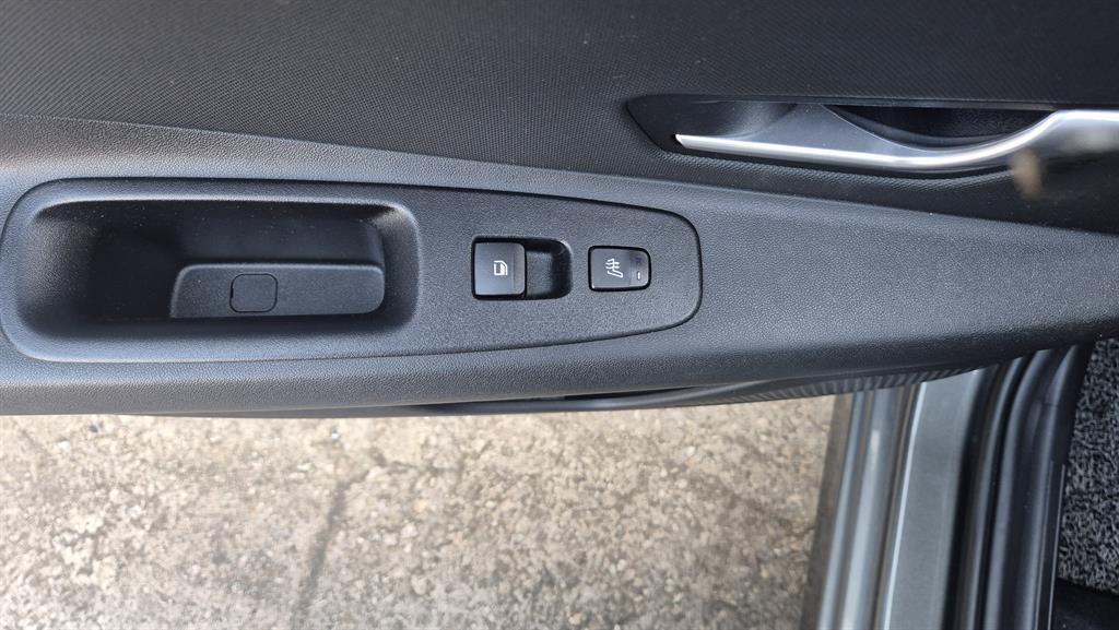 HYUNDAI Avante - Vista 12