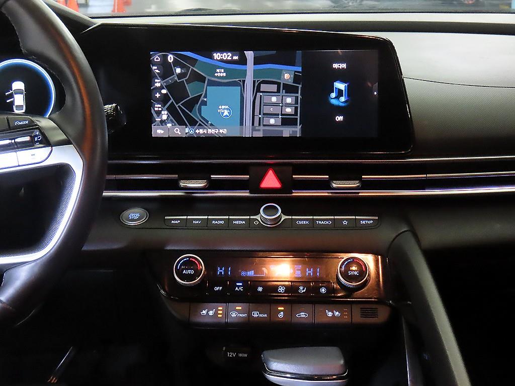 HYUNDAI Avante - Vista 11