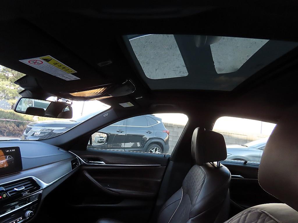 BMW 5 Series - Vista 2