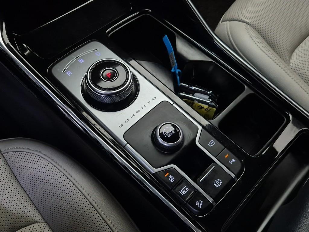 KIA Sorento - Vista 8