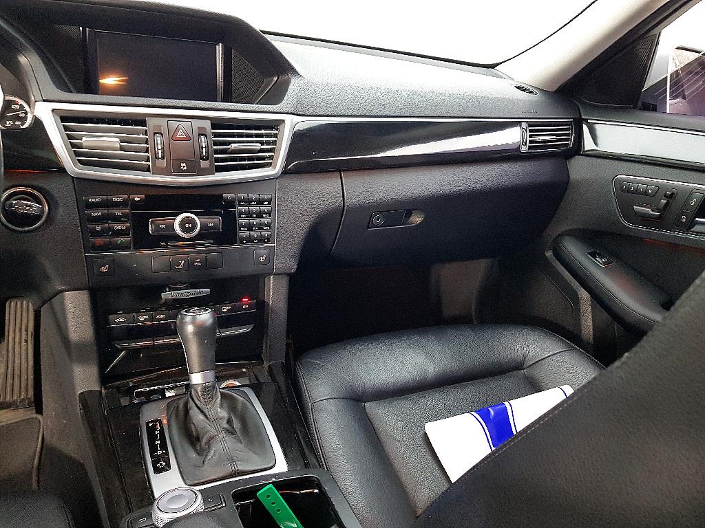 Mercedes Benz E class - Vista 10