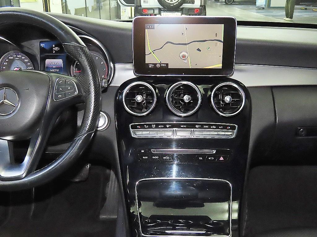 Mercedes Benz C Class - Vista 11