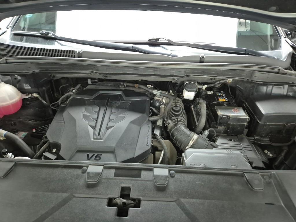 KIA Carnival - Vista 5