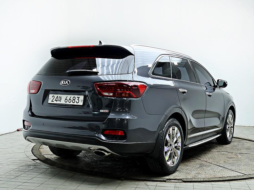 KIA Sorento - Vista 7