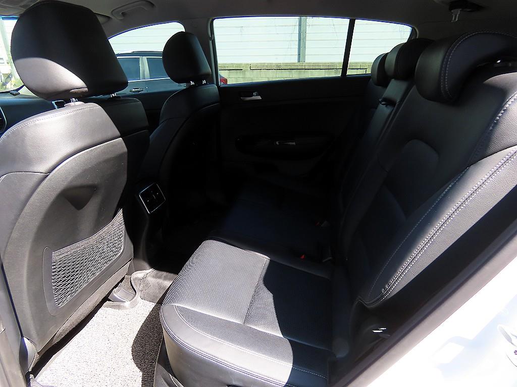 KIA Sportage - Vista 6