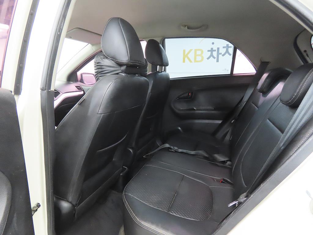 KIA Morning - Vista 6