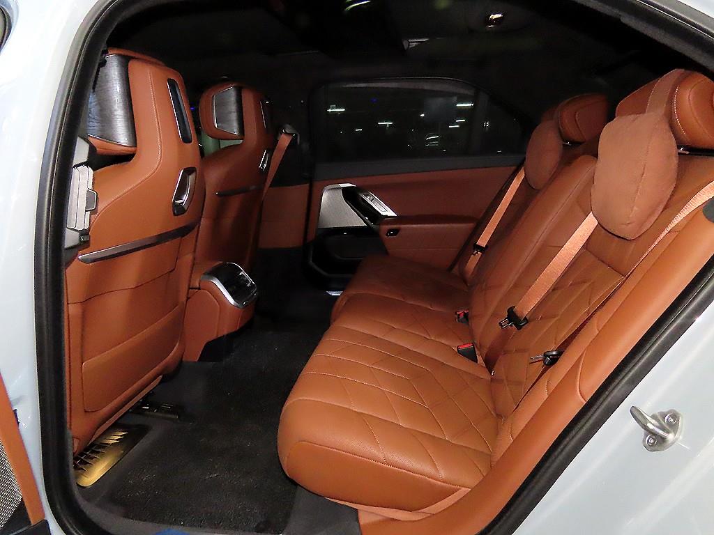 BMW 7 Series - Vista 7