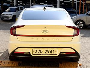 HYUNDAI Sonata - Vista 6