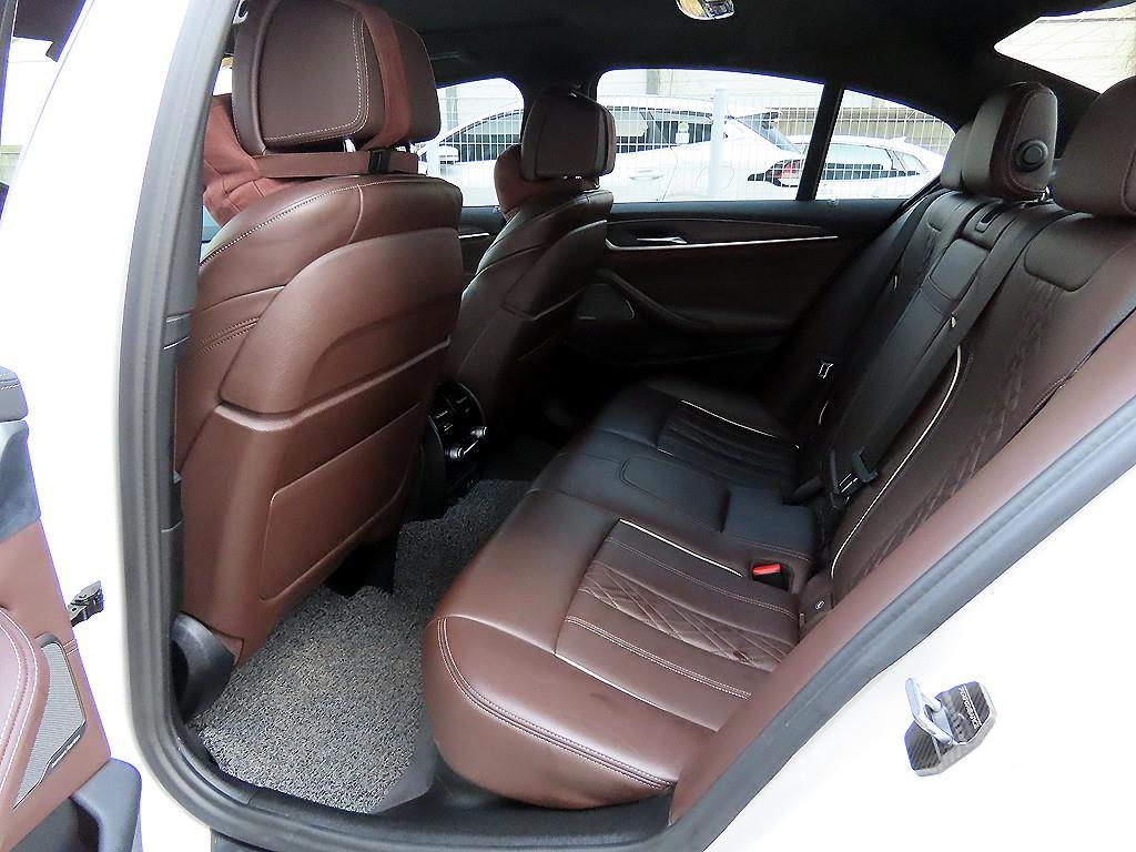 BMW 5 Series - Vista 6