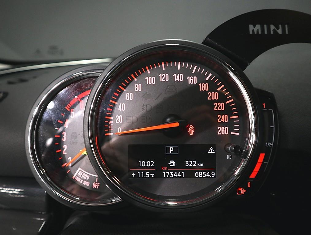 Mini Clubman - Vista 6