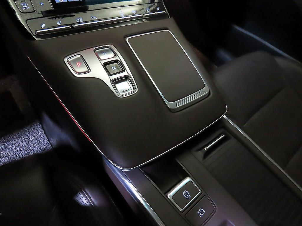 HYUNDAI Grandeur - Vista 12